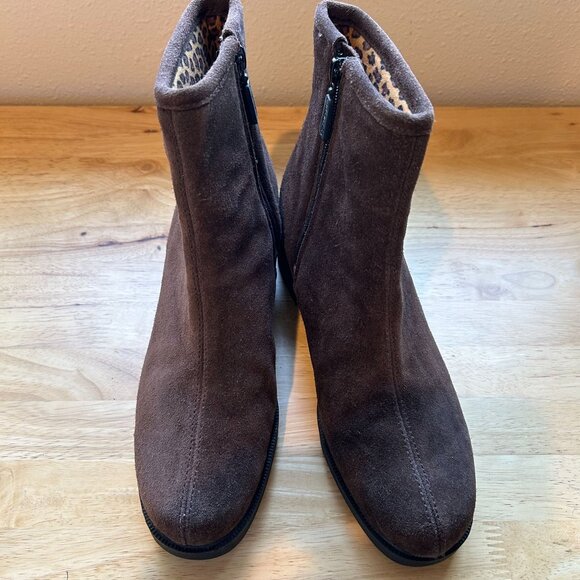 Sporto Women's Brown Suede Insulated Ankle Boots With Side Zipper Sz 9 - Picture 11 of 13